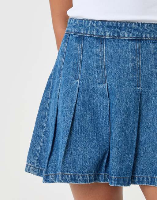 Threadbare Denim pleated mini skirt in mid blue, 3 of 4