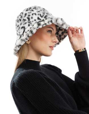 Threadbare Threadbare faux fur leopard print bucket hat-Multi