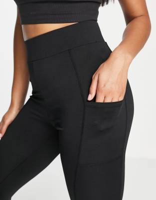 training leggings with pockets