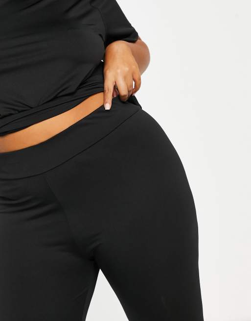 Reebok Plus Lux 3/4 leggings in black