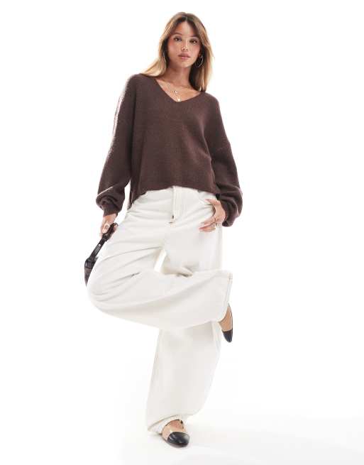 Threadbare – Flauschiger, lockerer Pullover in Braun mit V-Ausschnitt, 2 von 4