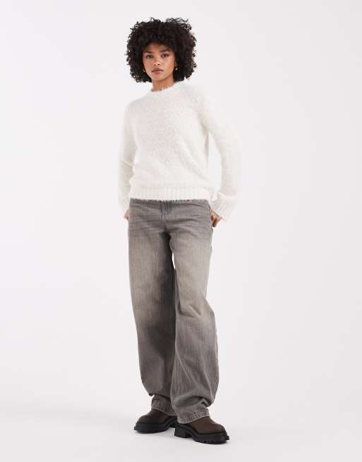 Threadbare – Flauschiger, weicher Pullover in Ecru mit Rundhalsausschnitt, 3 von 4