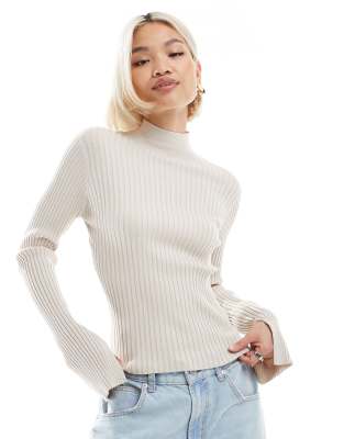 Threadbare - Gerippter Pullover in Wollweiß mit Schlitzärmeln und Stehkragen