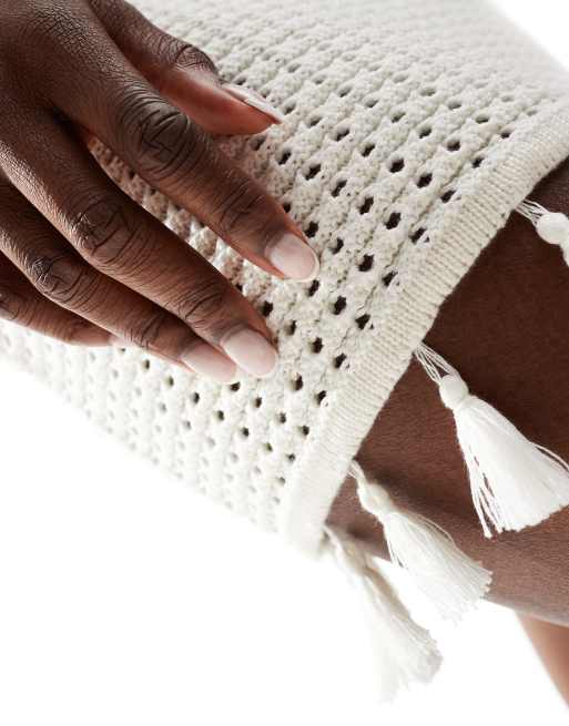 Threadbare – Gräddvit virkad minikjol med tofsar, 4 av 5