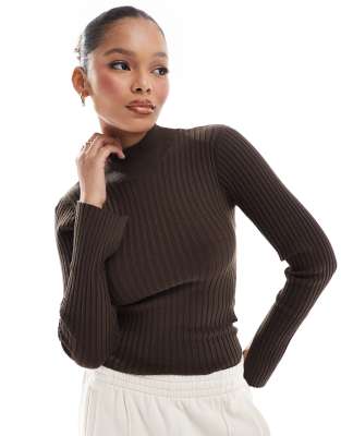 Threadbare - Hochgeschlossener Pullover in Dunkelbraun-Brown