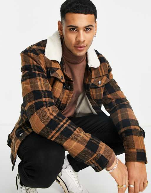 Threadbare - Jakke med krave og for i sherpa i sorte og beige tern