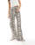 Thumbnail 1 van 5