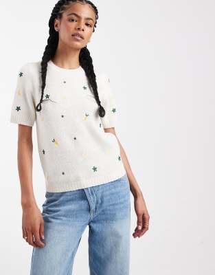 Threadbare Knit Tee With Lemon Embroidery In White