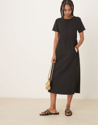 Threadbare - Kurzärmliges Jersey-Midikleid in Schwarz mit Taschen