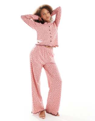 Threadbare - Langärmliger Pyjama in Rosa mit Knopfleiste und Herzmuster
