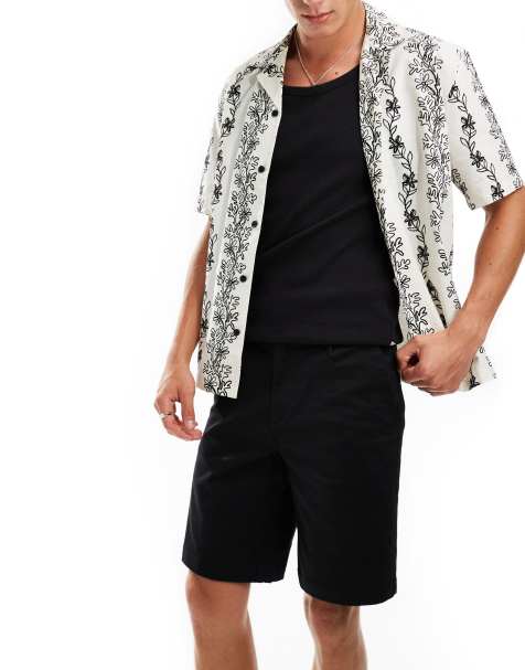 Threadbare - Lange shorts med plisseringer i sort - view 1