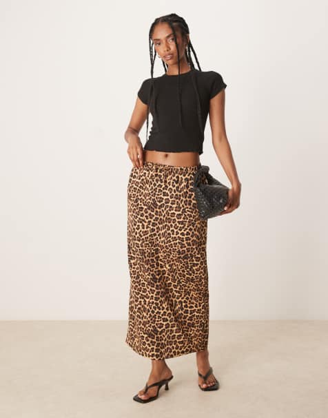 Threadbare Leopard print cotton jersey midi skirt with pockets in brown - view 1