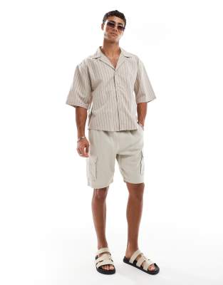 linen mix cargo shorts with pocket details in stone-Neutral