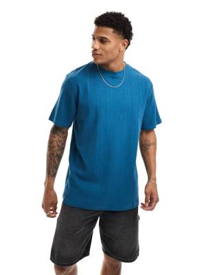 Threadbare – Lockeres T-Shirt in Blau mit strukturierten Streifen