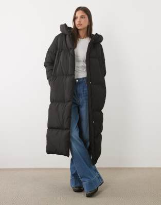 Threadbare Long Padded Coat With Hood And Front Pockets In Black