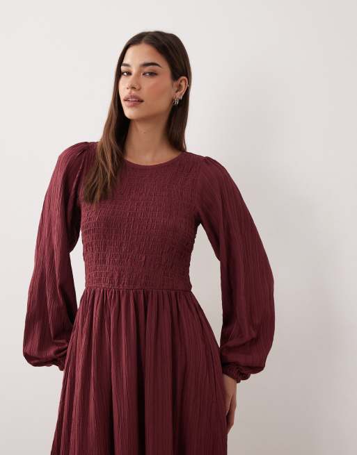 Threadbare long sleeve crinkle midi dress in fig, 2 of 4