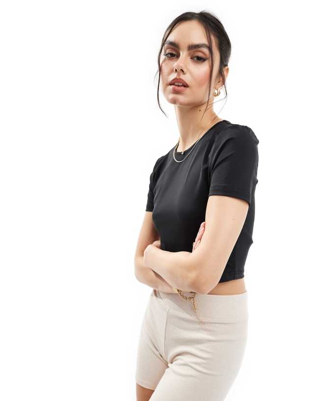 Threadbare - maddy super stretch crop tee in black