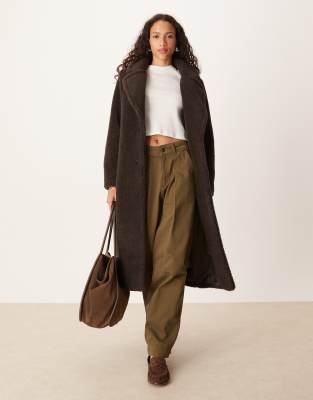 Threadbare - Maxi-Mantel aus Teddyfell in Schokobraun