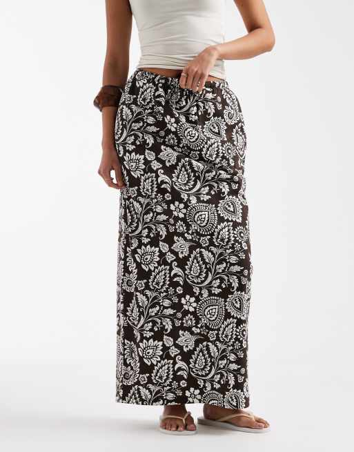 Threadbare – Maxirock aus Jersey in Braun mit Paisleymuster, 2 von 5