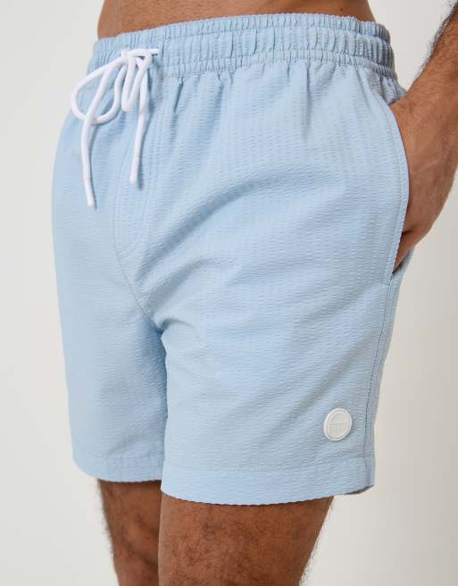 Threadbare - Pantaloncini da bagno in seersucker con coulisse in vita a righe azzurre, 4 di 5