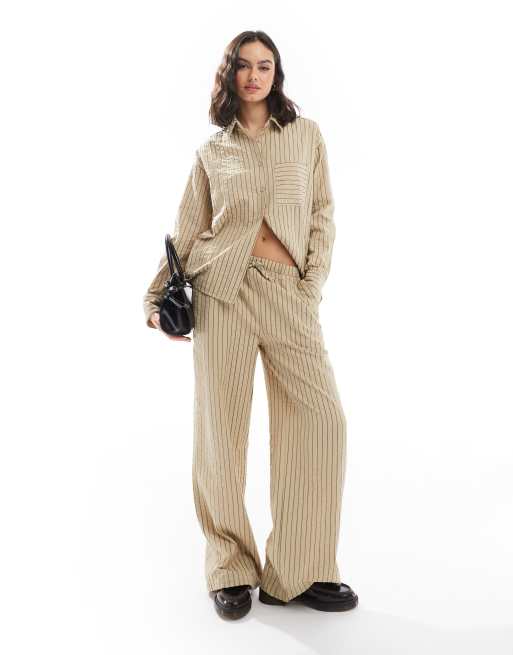 Threadbare - Pantaloni a righe color pietra e marrone in coordinato