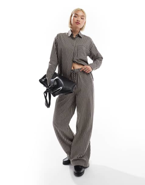 Threadbare - Pantaloni con fondo ampio marrone cioccolato a righe in coordinato - view 1