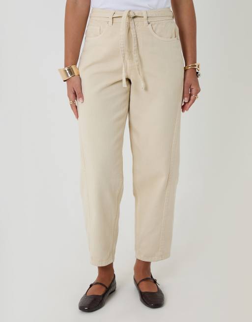 Threadbare Petite belted barrel leg jeans in ecru, 4 of 4