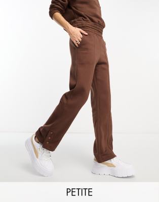 Threadbare Petite - Maddy - Jogginghose im Bahnendesign mit Druckknöpfen in Schokoladenbraun, Kombiteil-Brown