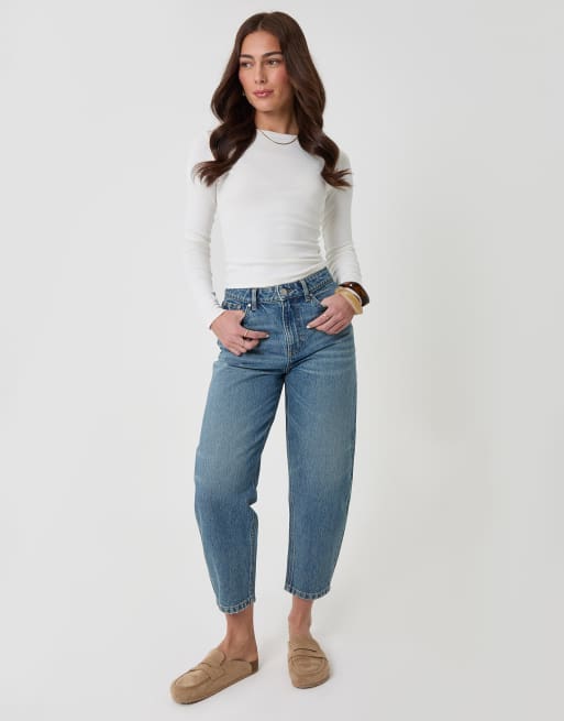 Threadbare Petite tie belt barrel leg jeans in mid blue, 4 of 4