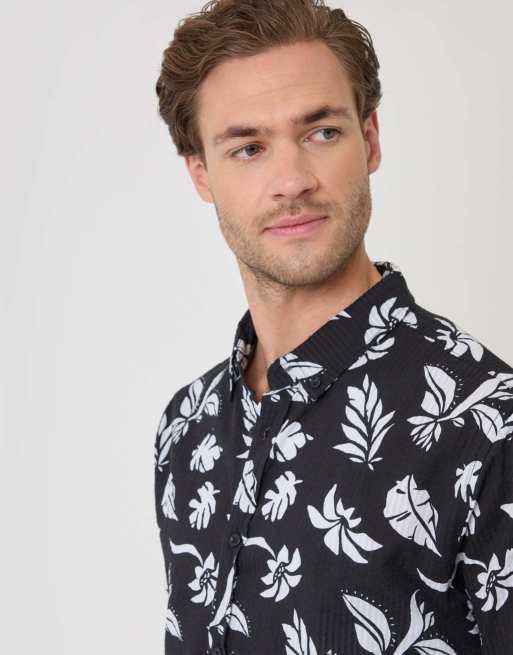 Threadbare Plant print cotton short sleeve shirt in black, 2 of 5