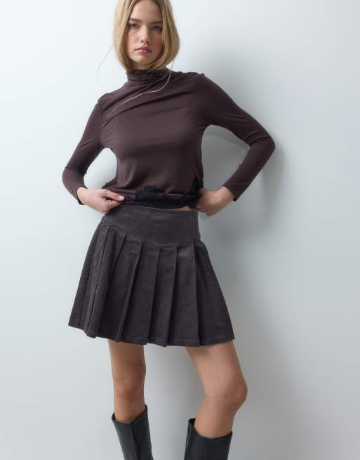 Threadbare pleated mini skirt in charcoal, 2 of 5