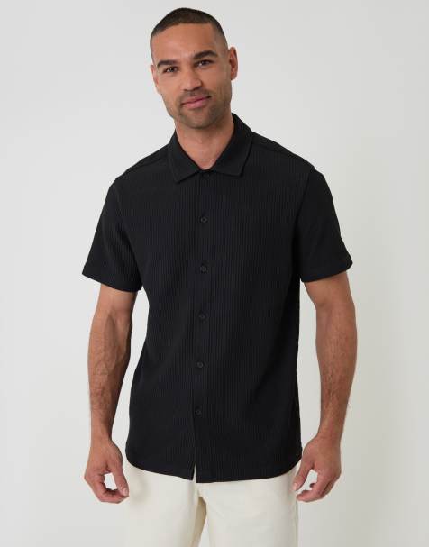 Threadbare Plisse rib short sleeve shirt in black - view 1