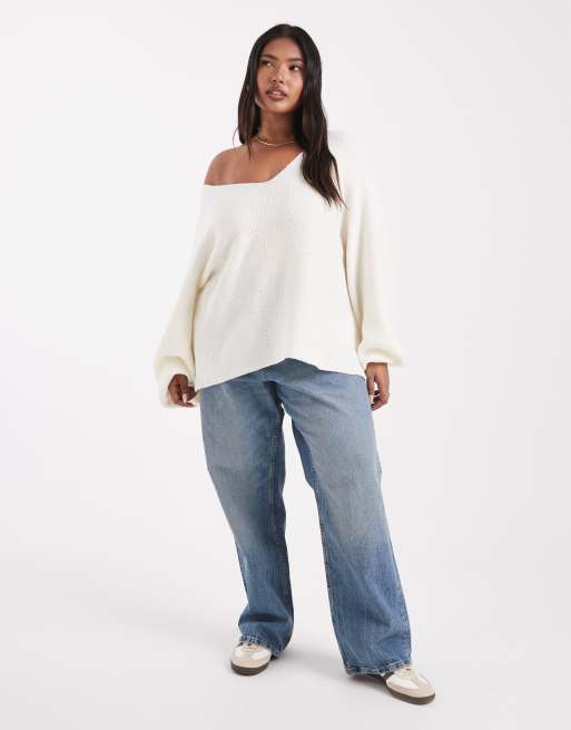 Threadbare Plus fluffy v-neck slouchy jumper in off white, 2 of 4