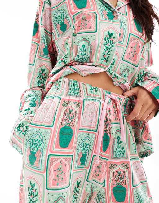 Threadbare Printed long button-through pyjama set in pale green