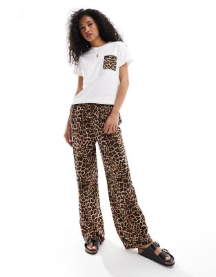 Threadbare - Pyjama aus T-Shirt und Hose mit Leopardenmuster-Bunt