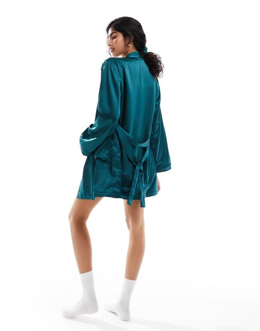 Threadbare reversible satin and teddy robe in green with scrunchie | ASOS