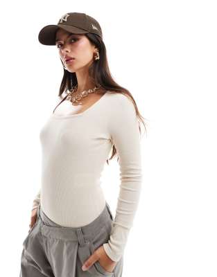 Threadbare Threadbare ribbed long sleeve bodysuit in cream-White