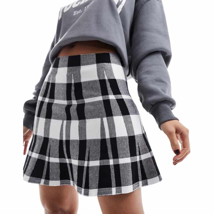 Black pleated skirt outlet factorie