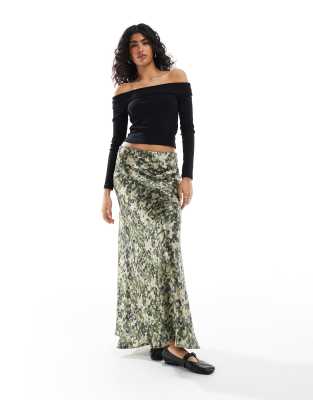 satin maxi skirt in olive digital print-Green