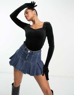 Threadbare Shannon Velour Sweetheart Neck Bodysuit In Black