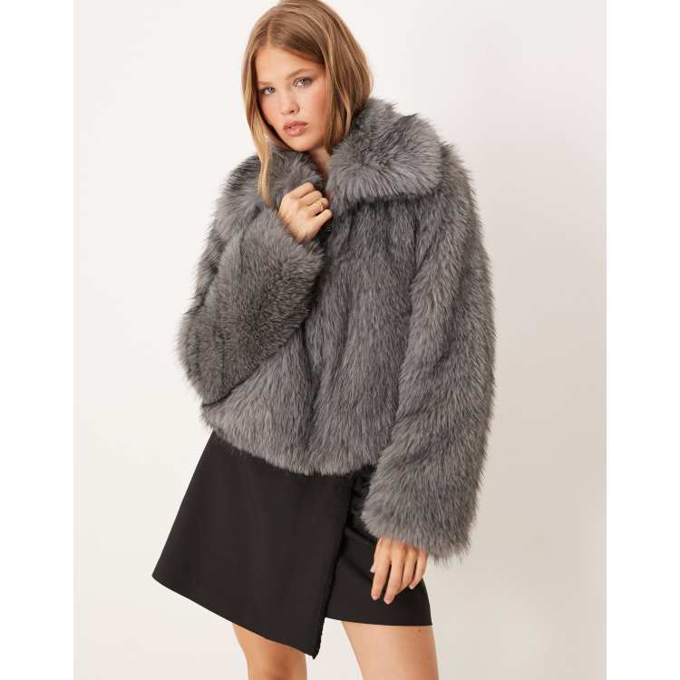 新品未使用 THEREDTHREAD fur jacket short ブラック THEREDTHREAD / ザレッドスレッド】S fur jacket short