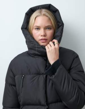 Threadbare short puffer jacket with hood in black