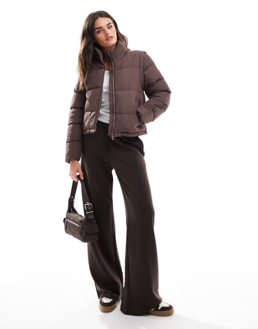 Threadbare short zip up puffer jacket with detachable sleeves in brown, 3 of 4