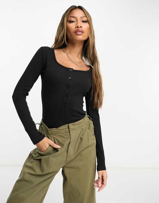 Threadbare - Sort ribstrikket bodystocking med knapper foran og lange ærmer