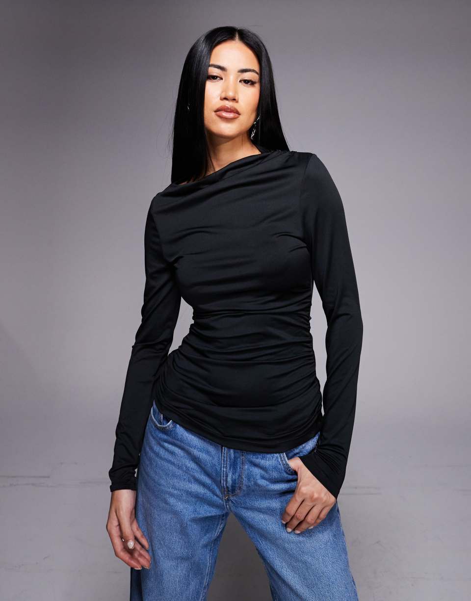 Tight black top