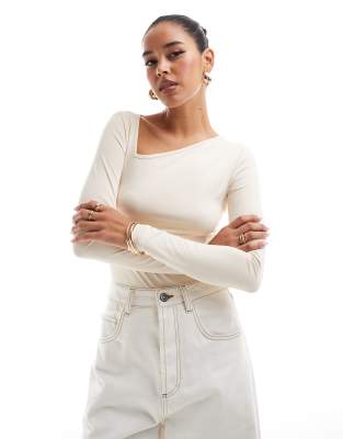 Threadbare Threadbare stretch bodysuit with slash neck in ecru-White