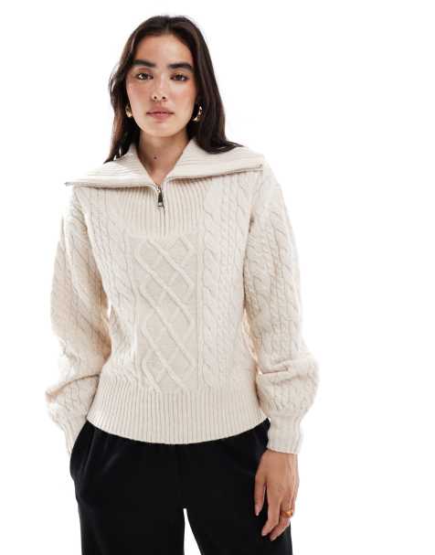 Threadbare – Strickpullover in Ecru mit Zopfmuster, Kragen und kurzem Reißverschluss - view 1