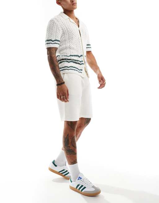 Threadbare – Strukturierte Shorts in Ecru mit elastischem Bund