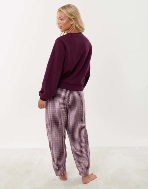 Threadbare Sweatshirt & barrel leg trousers pyjama set in plum, 4 of 5