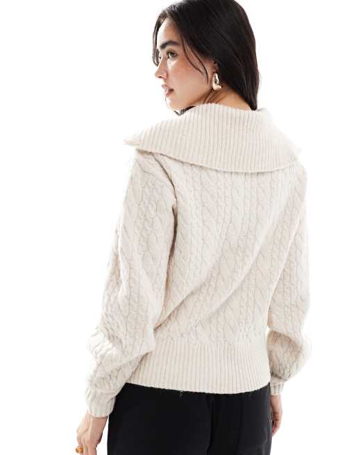 Threadbare – Sweter z dzianiny o warkoczowym splocie z kołnierzem i zamkiem pod szyją w kolorze ecru, 4 z 4